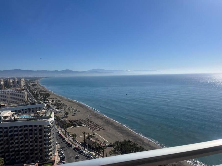 Love Rent4 Malaga La Torre De La Roca Torremolinos Exterior foto